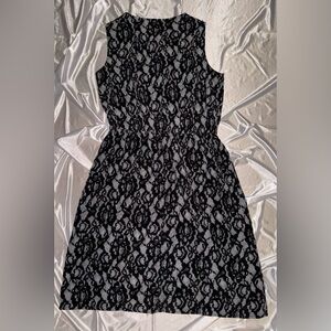 Chic Black Lace Midi Dress